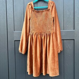 Tahari Girl Smocked Chest Dress size 8